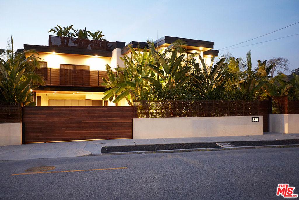 MLS #26872609 image #0