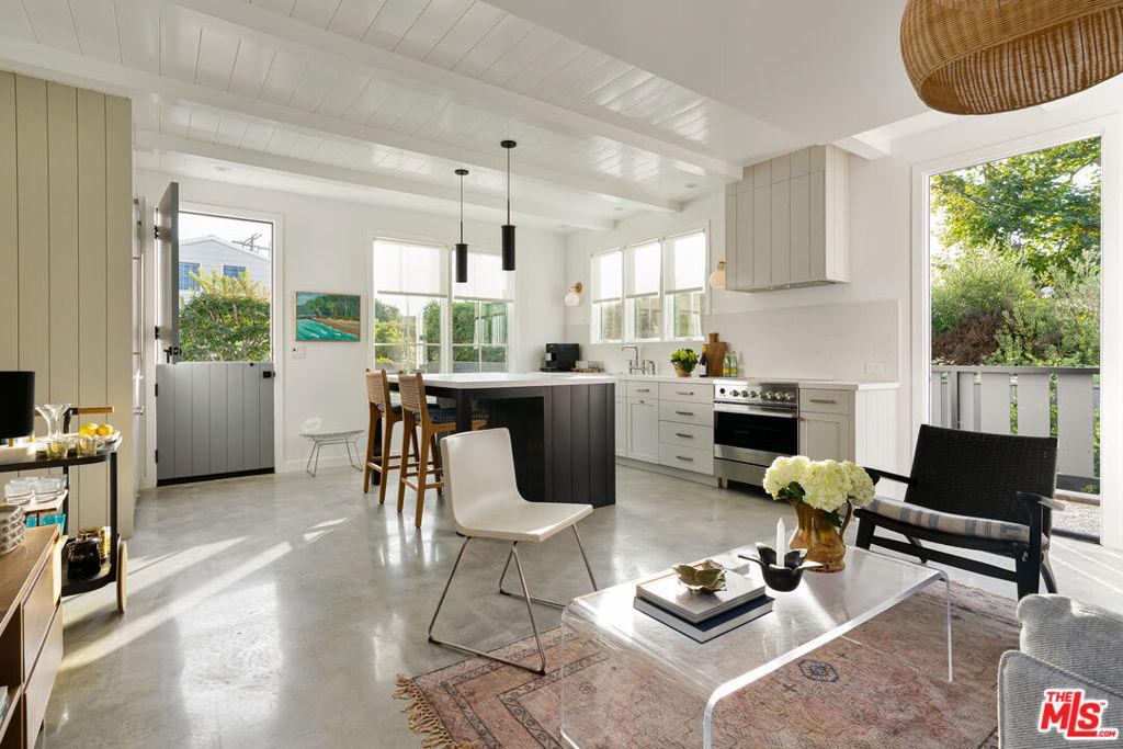 MLS #26873153 image #0