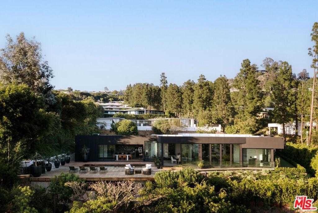 MLS #26873975 image #0