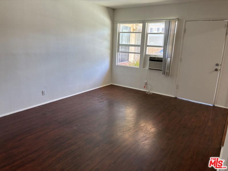 MLS #26874093 image #0