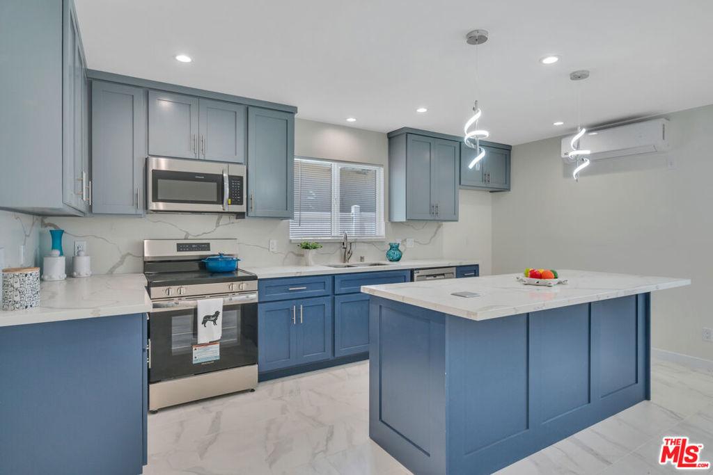 MLS #26874577 image #0