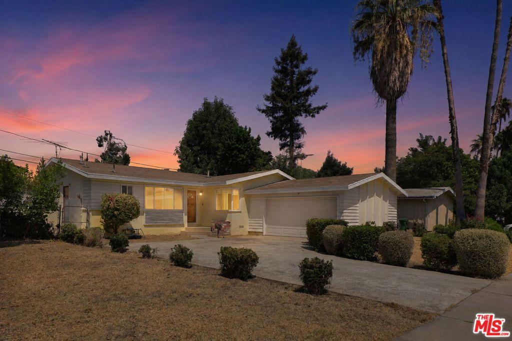 MLS #26874645 image #0