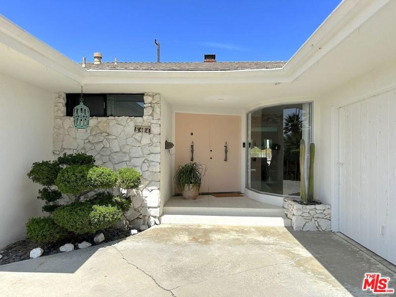 MLS #26874861 image #0