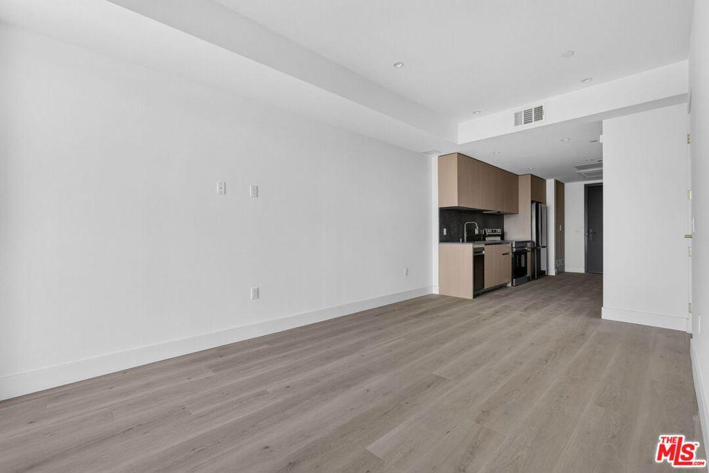 MLS #26875065 image #0
