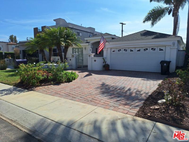 MLS #26875107 image #0