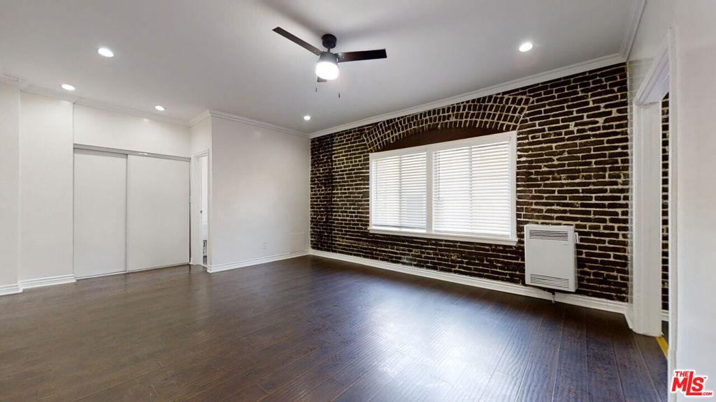 MLS #26875495 image #0