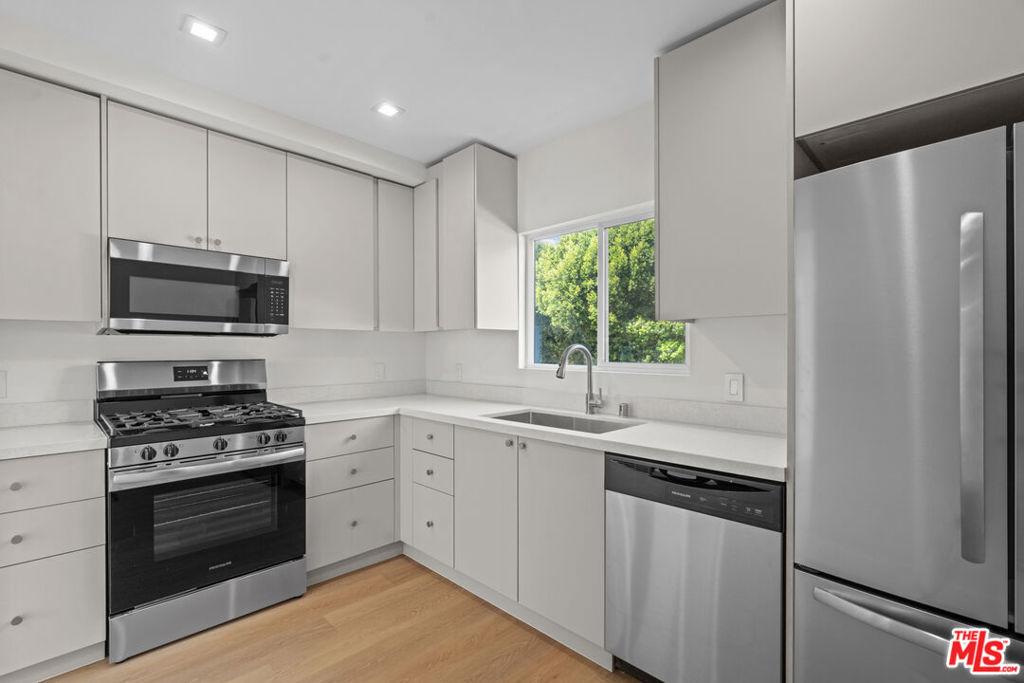 MLS #26875619 image #0