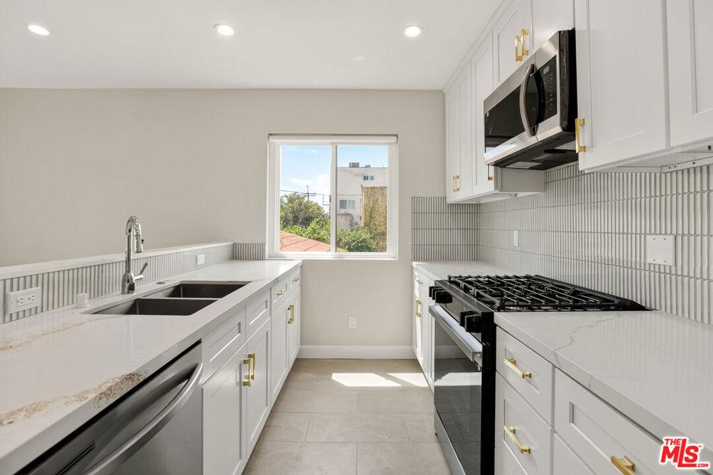 MLS #26875985 image #0