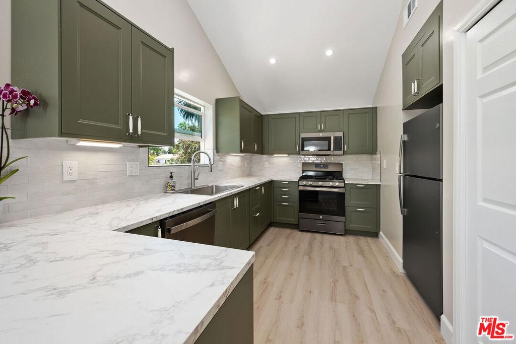 MLS #26876847 image #0