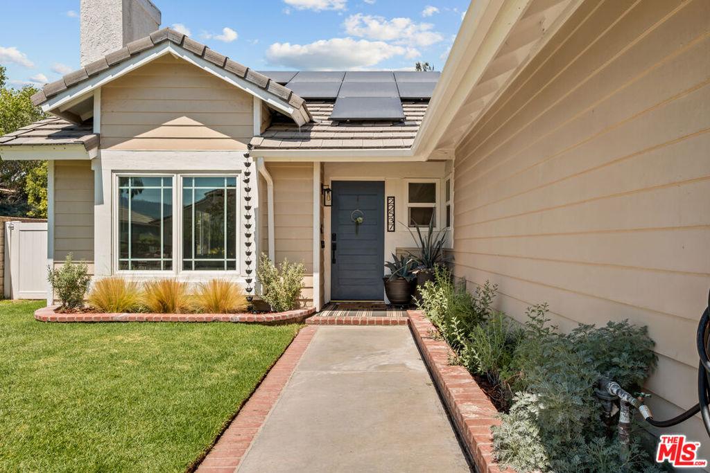 MLS #26891207 image #0