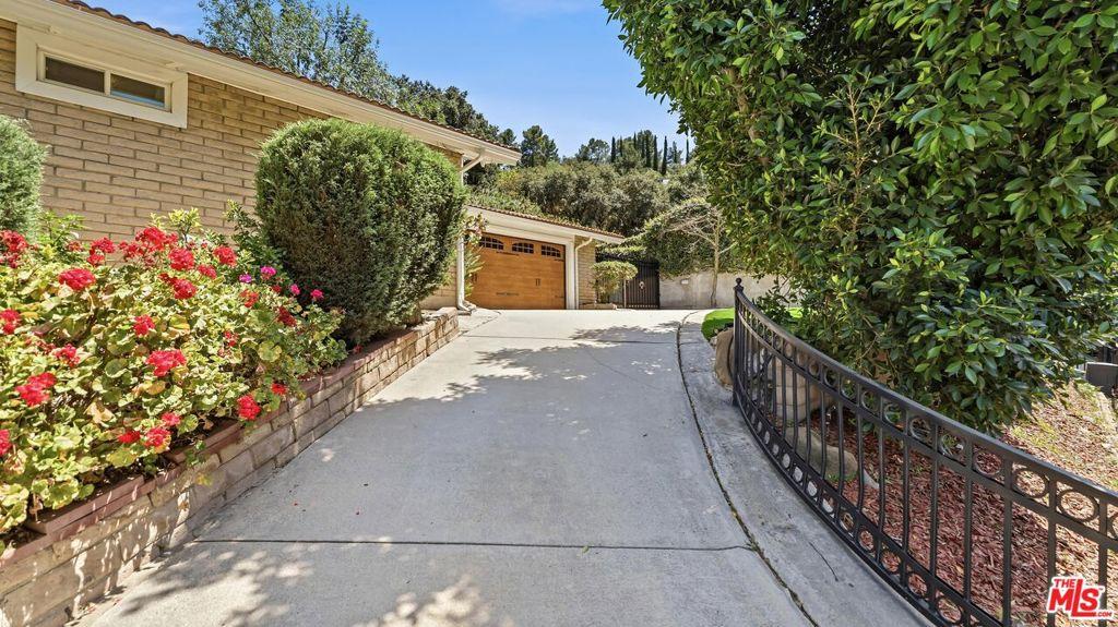 3160 Sepulveda BL Los Angeles CA 91403 | MLS #26894519 45 MLS #26894519 image #0