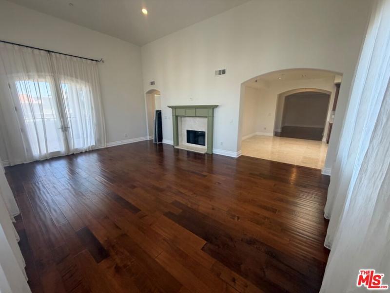 MLS #26895023 image #0