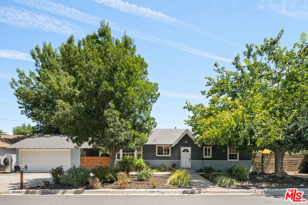 MLS #26898385 image #0