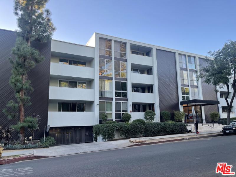 1015 N Kings RD #104 West Hollywood CA 90069 | MLS #26899475 45 MLS #26899475 image #0