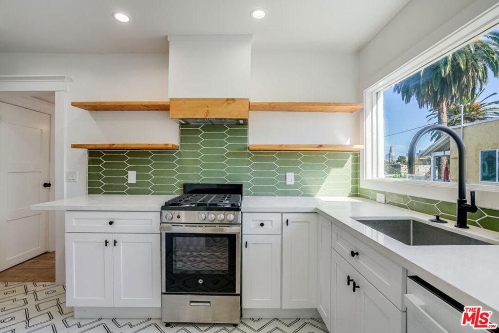 MLS #26915539 image #0