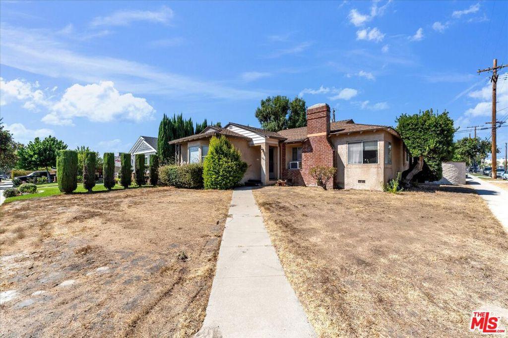 1847 N Fairview ST Burbank CA 91505 | MLS #26928445 41 MLS #26928445 image #0