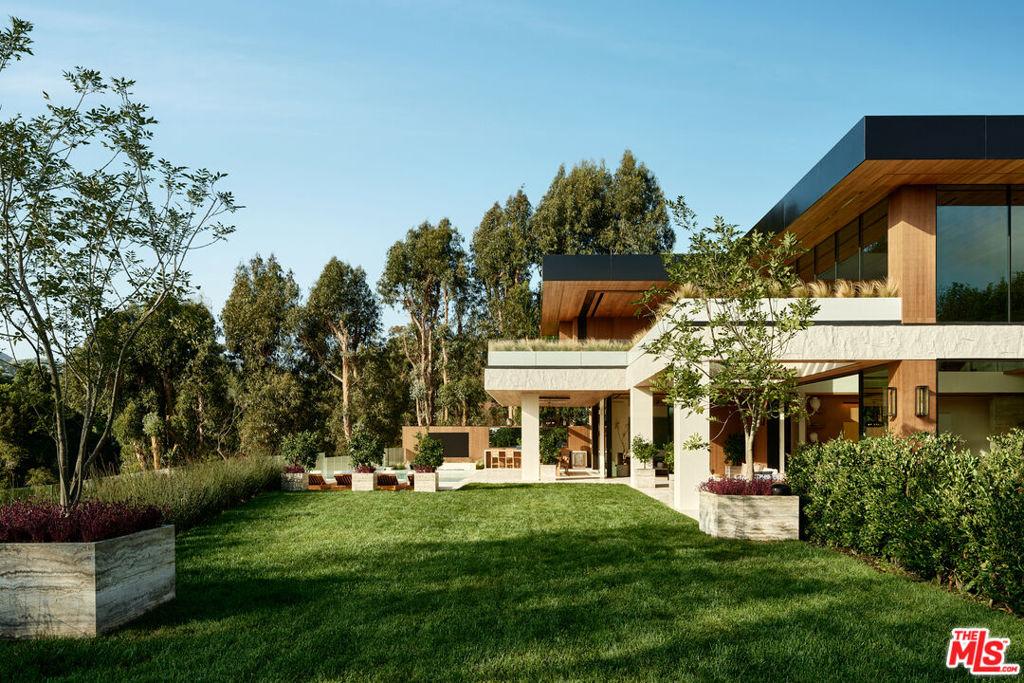 401 N Tigertail RD Los Angeles CA 90049 | MLS #26930565 45 MLS #26930565 image #0