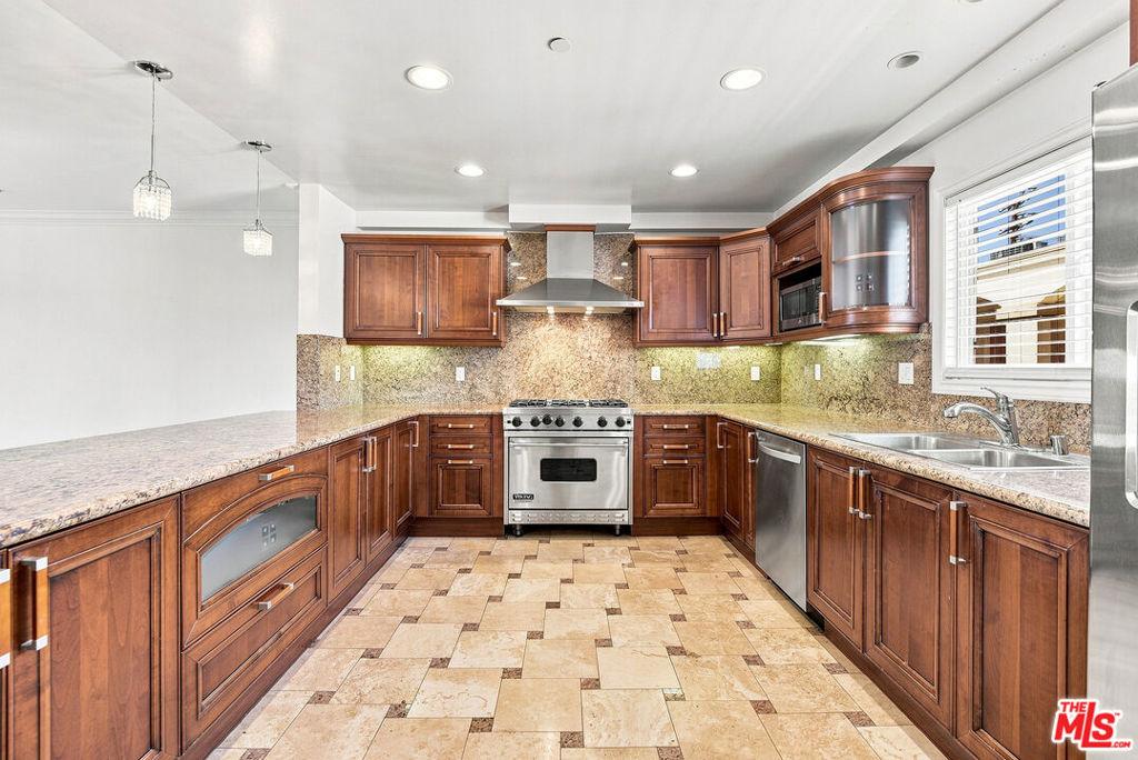 MLS #26935039 image #0