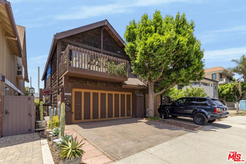 3903 Via Dolce Los Angeles CA 90292 | MLS #26944479 41 MLS #26944479 image #0