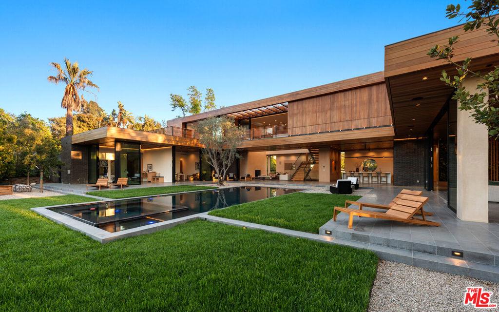 MLS #26950561 image #0
