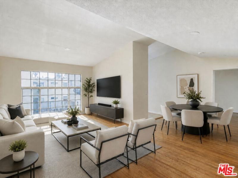 MLS #26957325 image #0