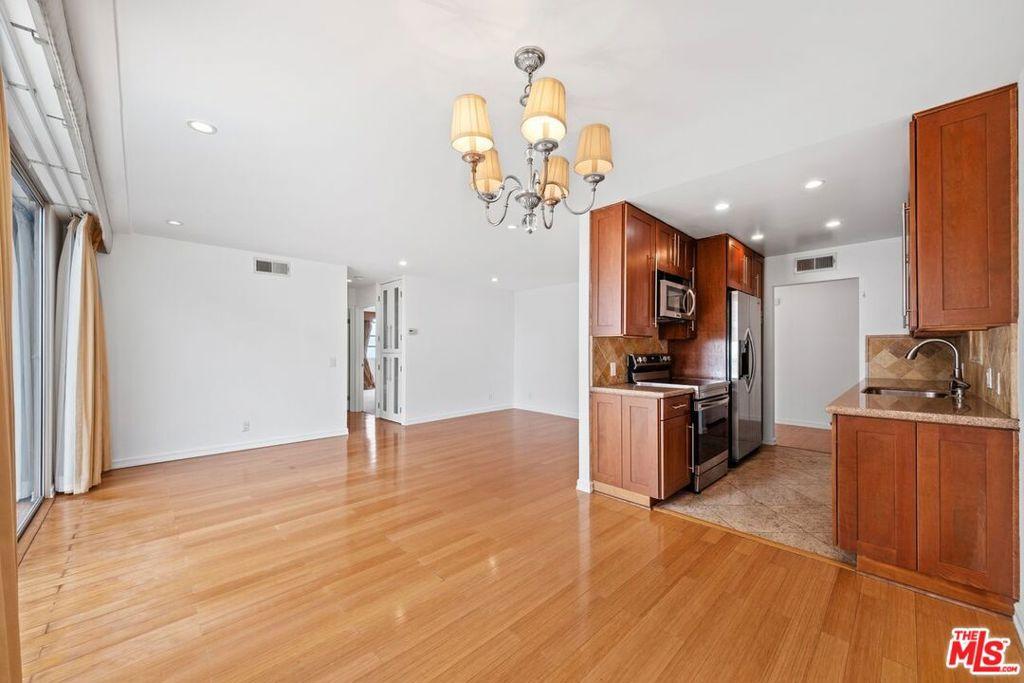 MLS #26958177 image #0