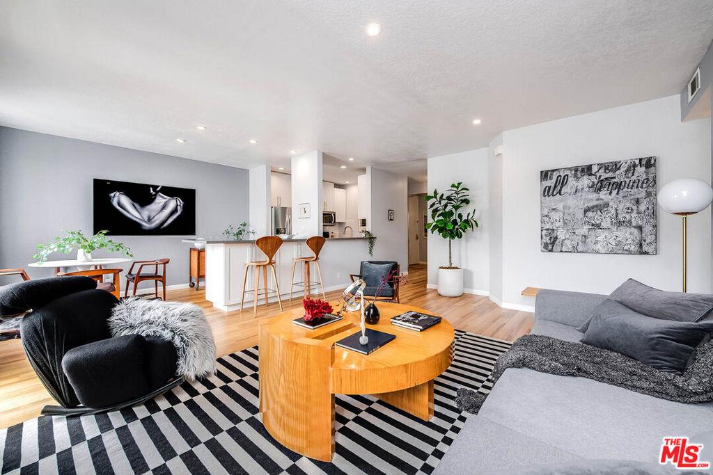 1310 N Detroit ST #206 Los Angeles CA 90046 | MLS #26864279 87 MLS #26864279 image #0