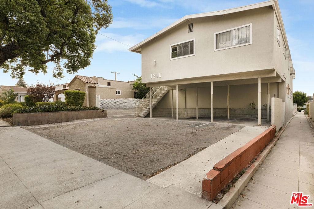 MLS #26977063 image #0