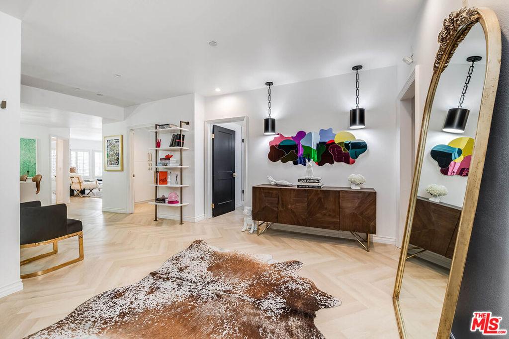 MLS #26985117 image #0