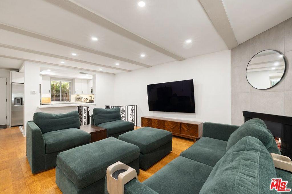 MLS #26985157 image #0