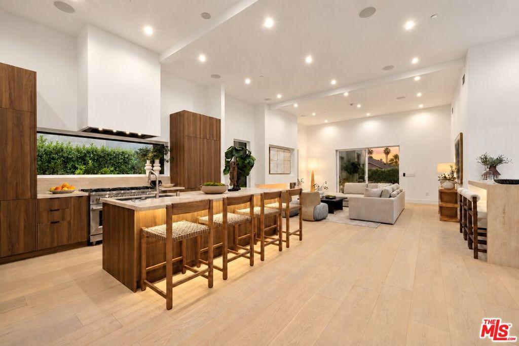 MLS #26985467 image #0