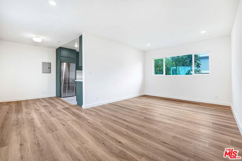 16185 W Sunset Blvd #3 Pacific Palisades CA 90272 | MLS #26985789 45 MLS #26985789 image #0