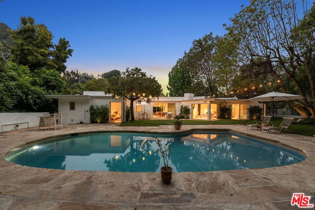 9451 Hidden Valley PL Beverly Hills CA 90210 | MLS #26986187 45 MLS #26986187 image #0