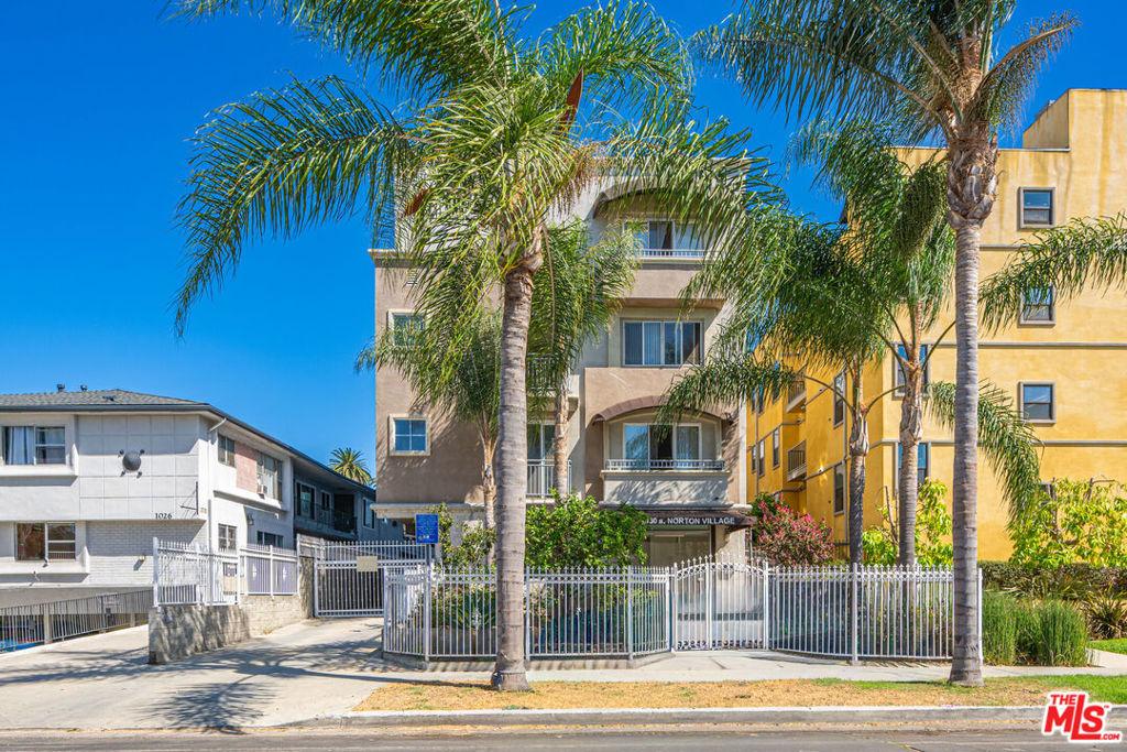 1030 S Norton AV #5 Los Angeles CA 90019 | MLS #26986269 45 MLS #26986269 image #0