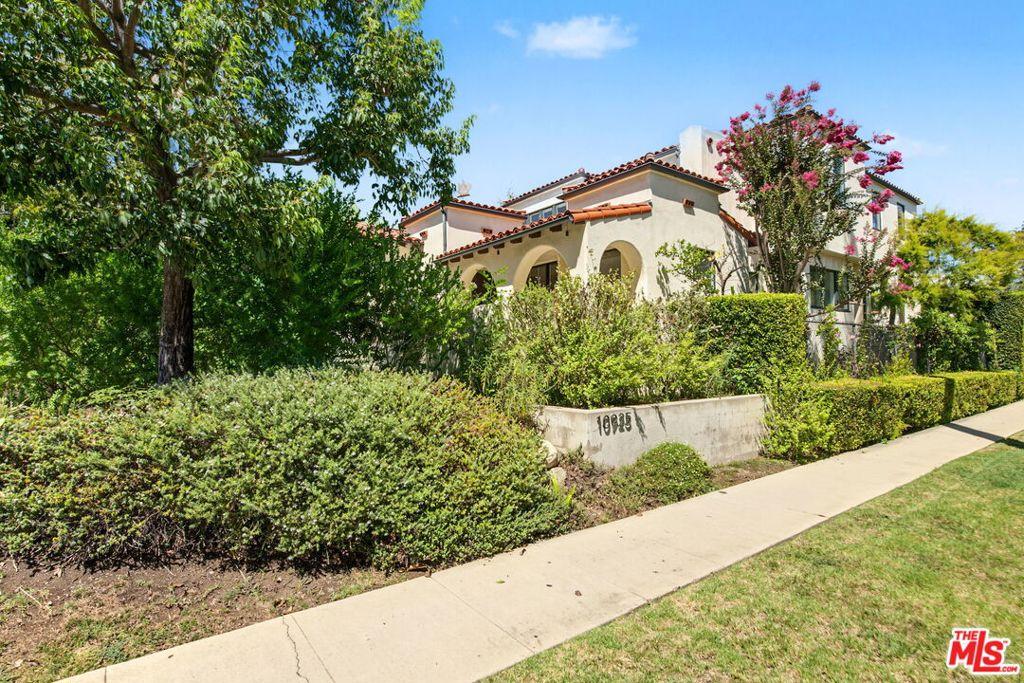 2254 Kelton AV Los Angeles CA 90064 | MLS #26986313 45 MLS #26986313 image #0