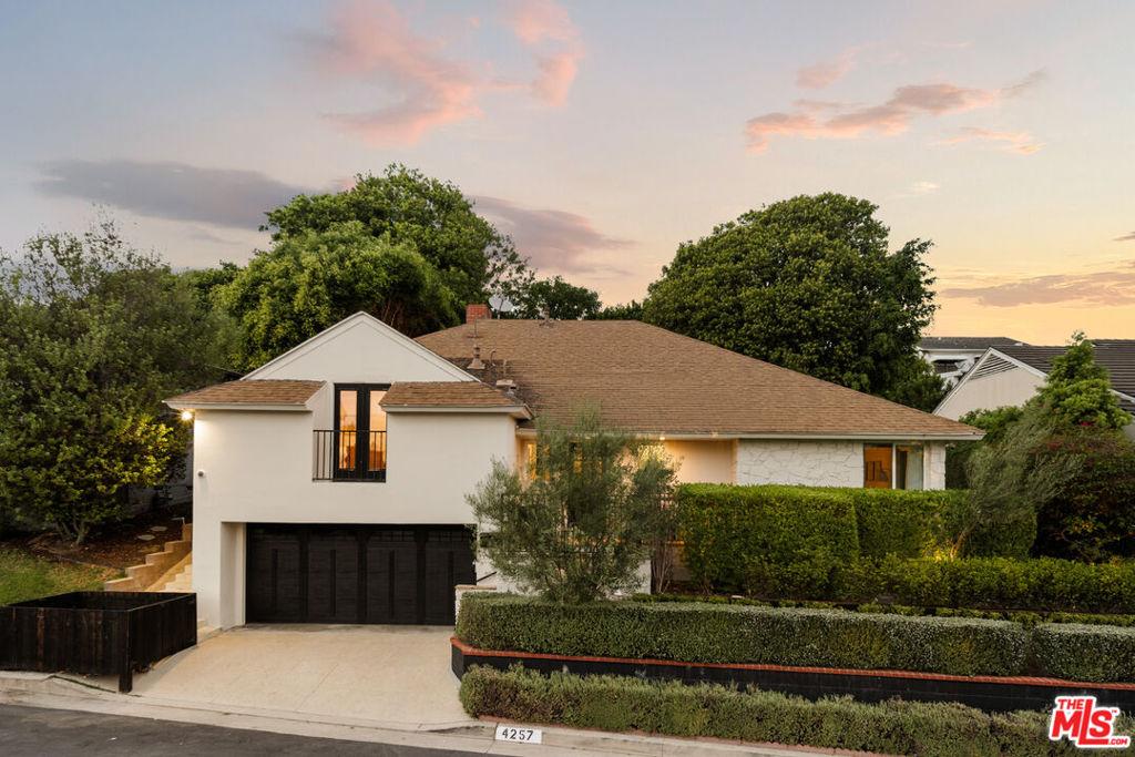4257 Don Luis DR Los Angeles CA 90008 | MLS #26986515 45 MLS #26986515 image #0