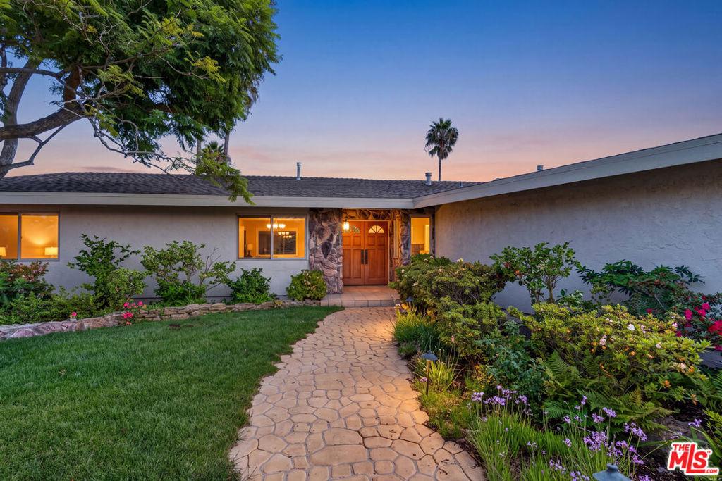23907 Malibu Knolls RD Malibu CA 90265 | MLS #26986947 41 MLS #26986947 image #0