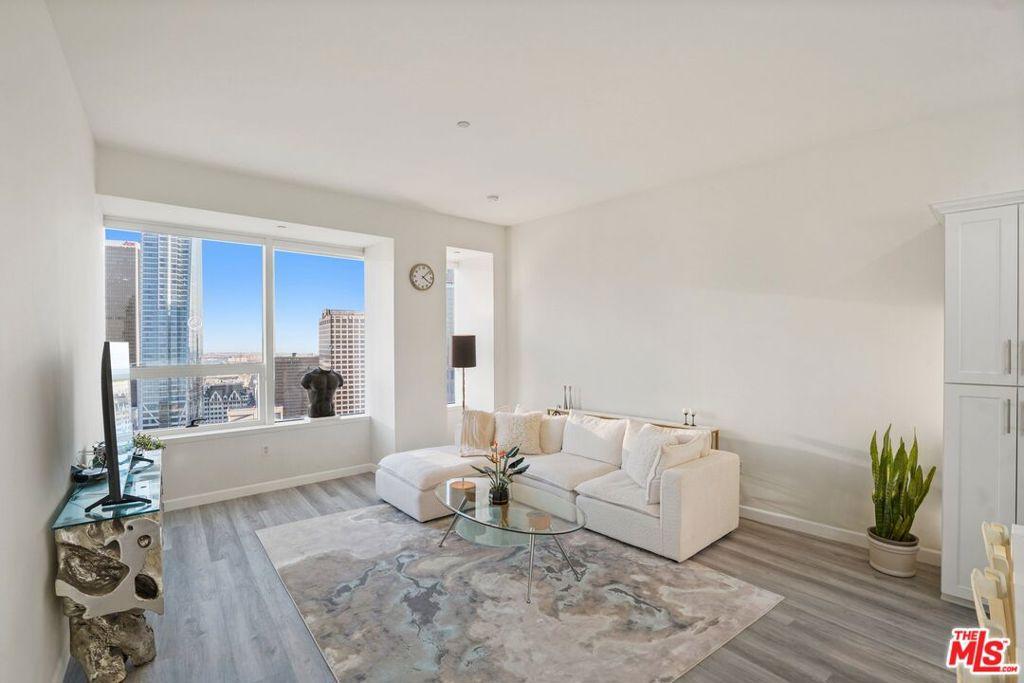 1100 Wilshire BL #3307 Los Angeles CA 90017 | MLS #26988337 45 MLS #26988337 image #0