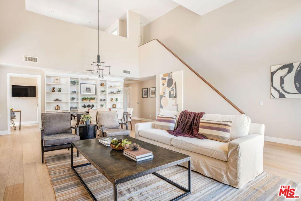 10511 Ashton AV #305 Los Angeles CA 90024 | MLS #26988819 45 MLS #26988819 image #0