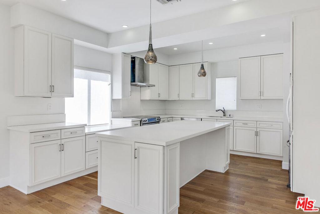 MLS #26988923 image #0