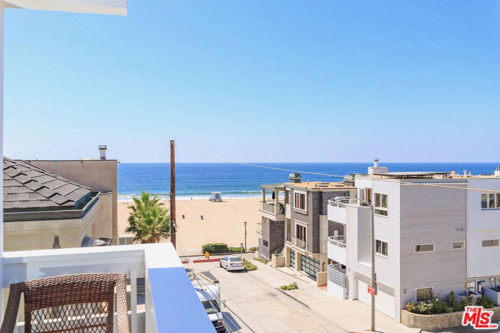 126 Neptune AV Hermosa Beach CA 90254 | MLS #26989719 87 MLS #26989719 image #0