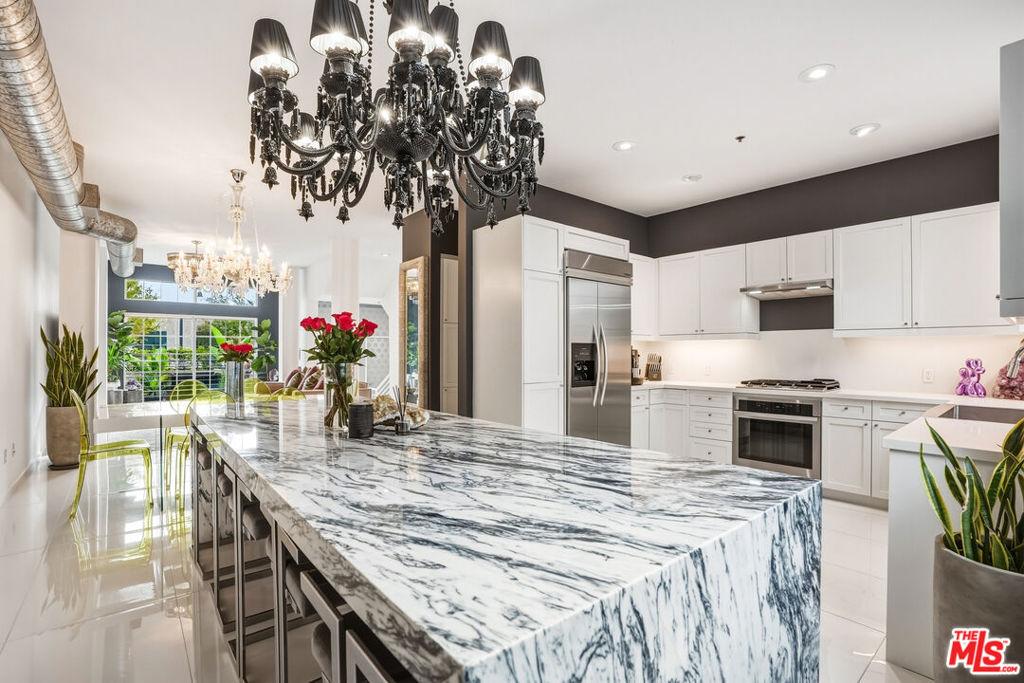 MLS #26989745 image #0
