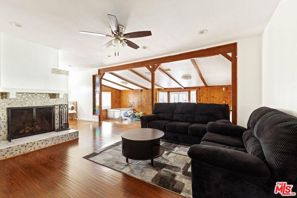 MLS #26989955 image #0