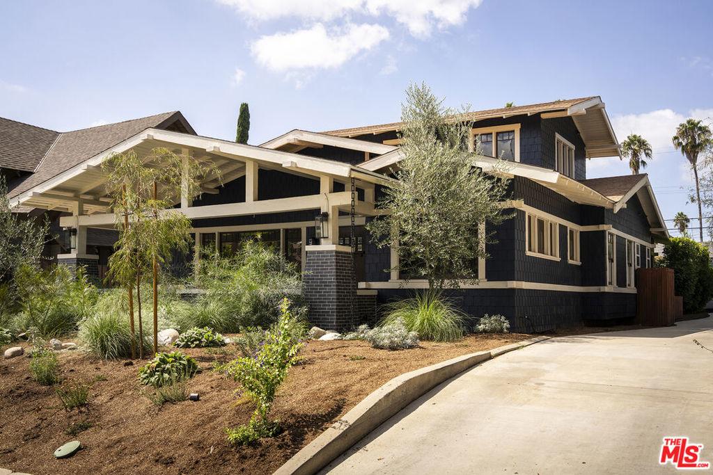 129 N St Andrews PL Los Angeles CA 90004 | MLS #26990149 45 MLS #26990149 image #0