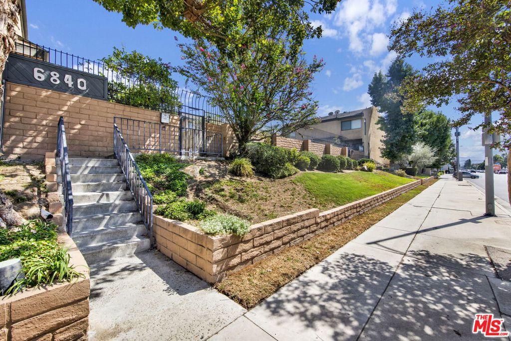 6840 Balboa BL #507 Los Angeles CA 91406 | MLS #26990389 45 MLS #26990389 image #0