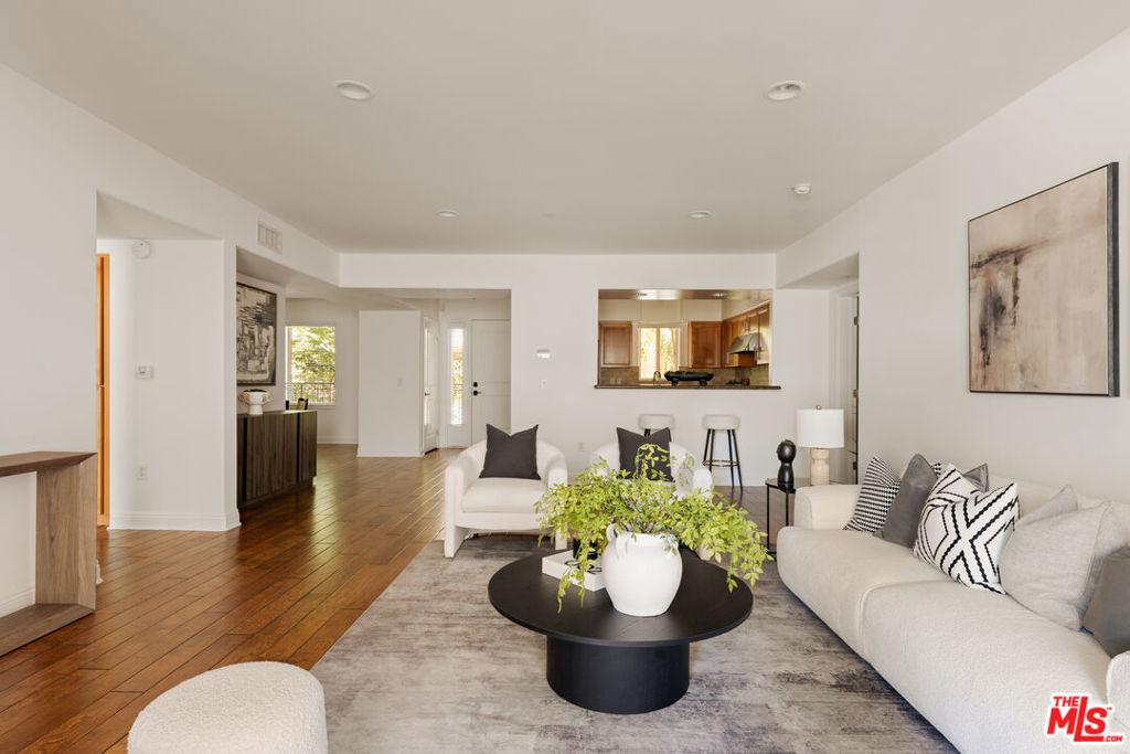 MLS #26990417 image #0