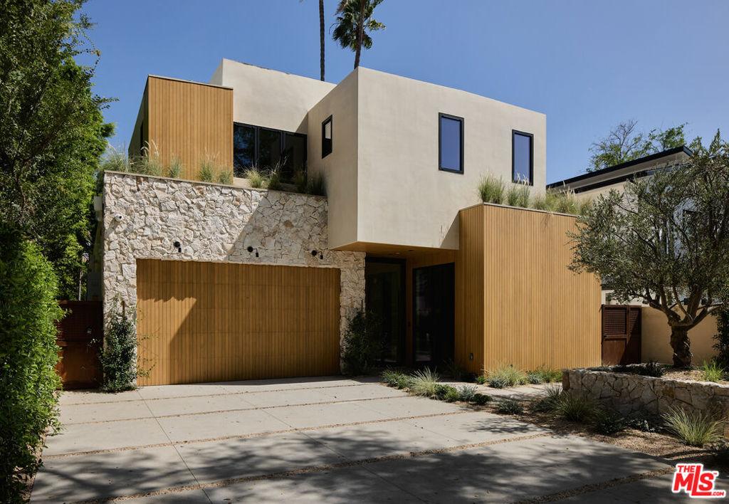 MLS #26990603 image #0