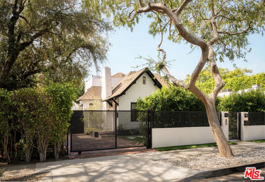 543 Westmount DR West Hollywood CA 90048 | MLS #26990773 45 MLS #26990773 image #0