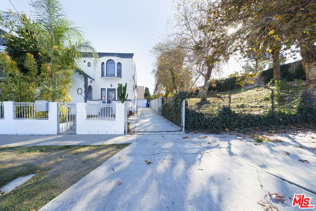 422 N Reno ST Los Angeles CA 90026 | MLS #26991191 45 MLS #26991191 image #0