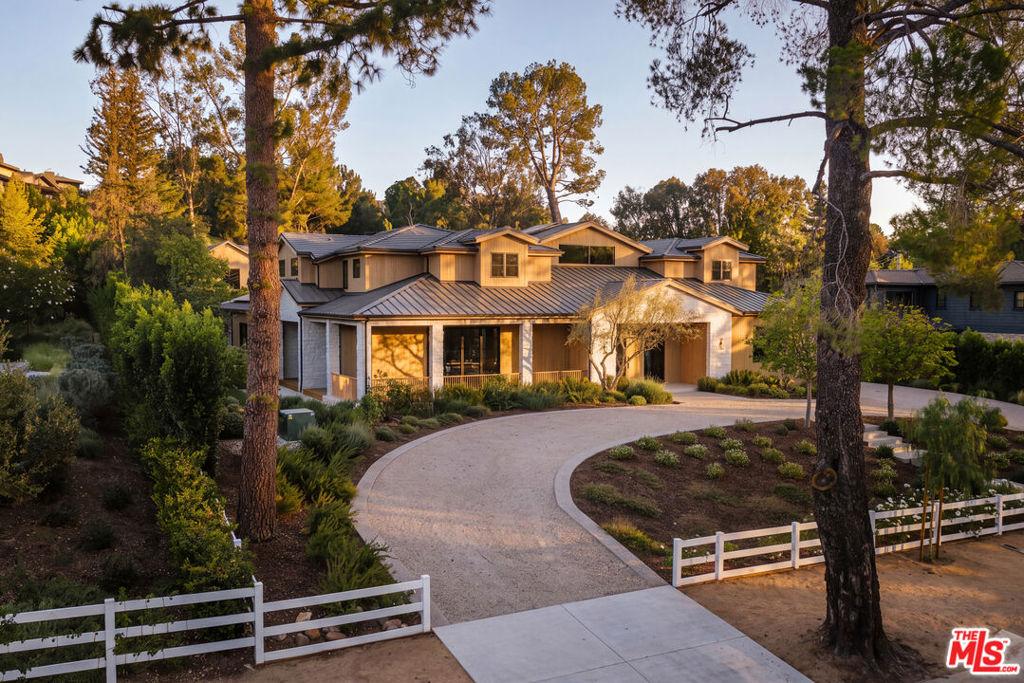 MLS #26789353 image #0